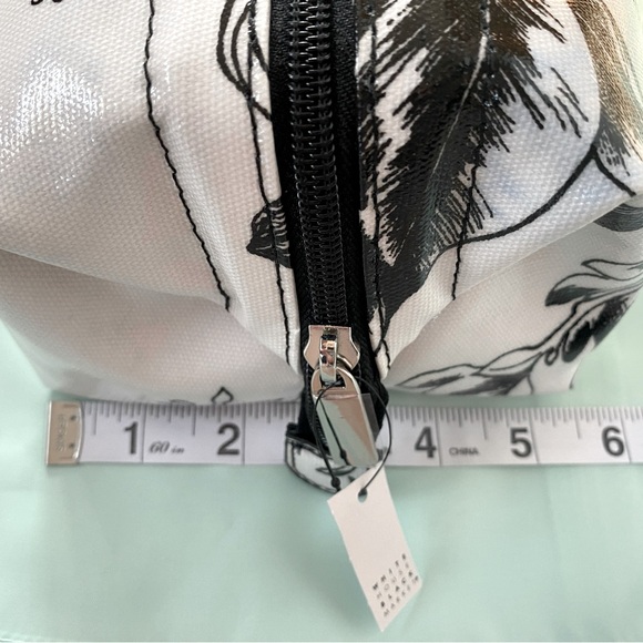 WHBM White and Black Cosmetic Bag - Picture 6 of 12
